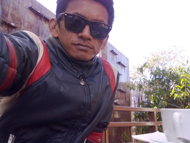 Name:  30122010057.jpg
Views: 88
Size:  40.9 KB