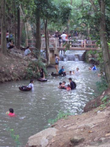 Name:  DSC01898.jpg
Views: 398
Size:  32.4 KB