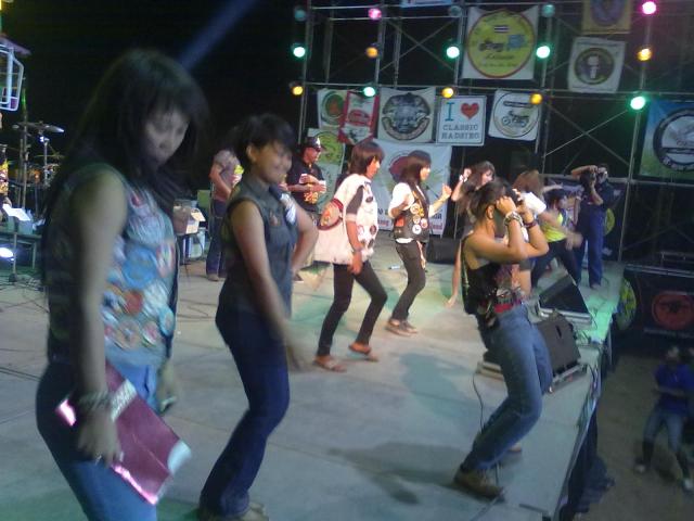 Name:  12032011112.jpg
Views: 288
Size:  45.1 KB