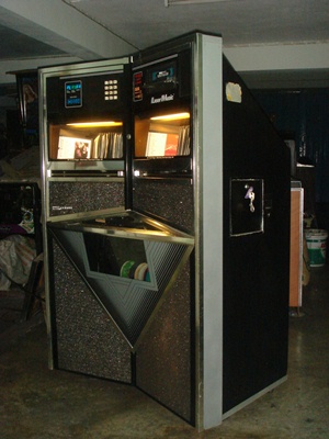 Name:  seeburg bookshelt3pg.jpg
Views: 3752
Size:  57.3 KB