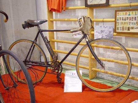 Name:  bici-d-epoca-da-corsa.jpg
Views: 2557
Size:  57.5 KB