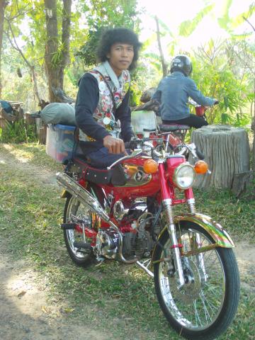 Name:  AMBA0002.jpg
Views: 97
Size:  46.0 KB