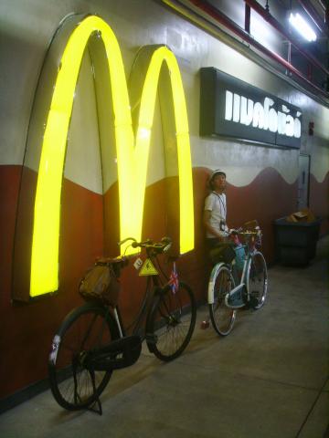 Name:  SSL22382.jpg
Views: 172
Size:  23.3 KB