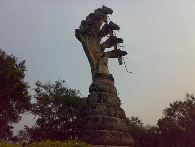 Name:  27102007098.jpg
Views: 412
Size:  32.0 KB