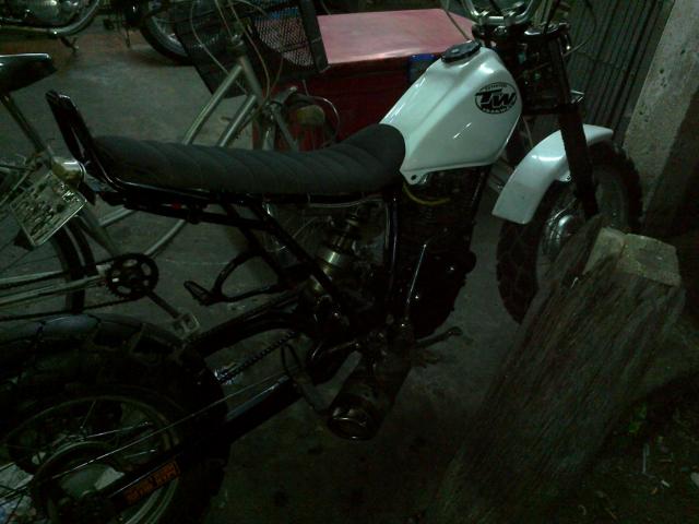 Name:  31032011029.jpg
Views: 316
Size:  38.9 KB