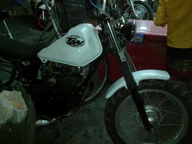 Name:  31032011030.jpg
Views: 307
Size:  41.9 KB