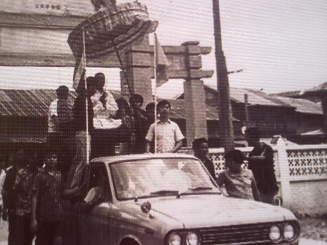 Name:  02042011192.jpg
Views: 376
Size:  49.0 KB