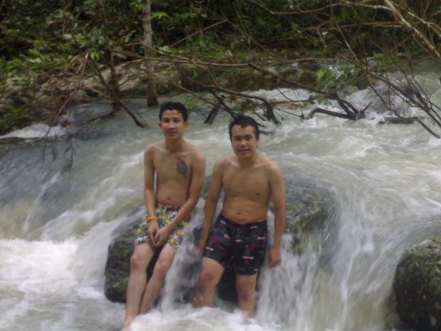 Name:  24102009627.jpg
Views: 143
Size:  42.8 KB