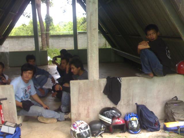 Name:  03102009581.jpg
Views: 73
Size:  40.3 KB