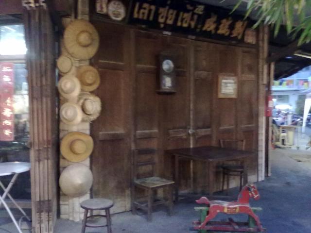 Name:  04042011199.jpg
Views: 421
Size:  37.5 KB