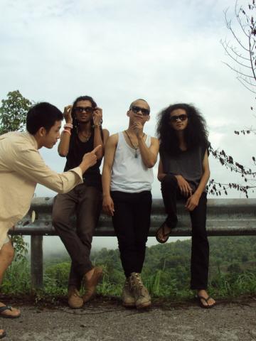 Name:  DSC02345.jpg
Views: 286
Size:  26.3 KB