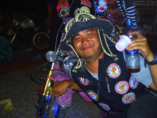 Name:  PICT0240.jpg
Views: 104
Size:  60.4 KB