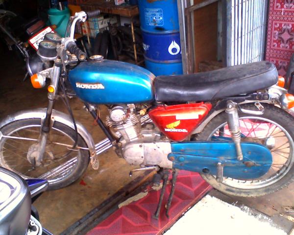 Name:  05-05-11-095058.jpg
Views: 957
Size:  56.6 KB