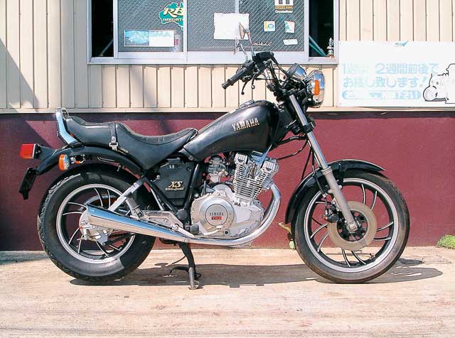 Name:  yamahaXS250Special.jpg
Views: 552
Size:  56.1 KB