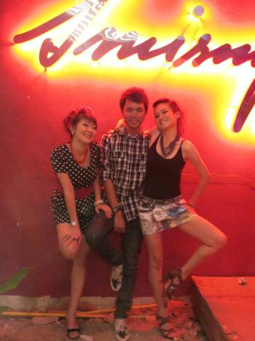 Name:  45078_1352060728827_1450651565_30799143_3136091_n.jpg
Views: 349
Size:  25.0 KB