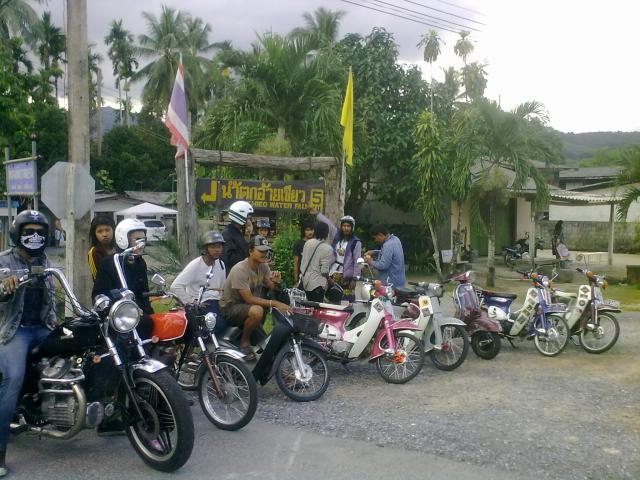 Name:  30042011640.jpg
Views: 517
Size:  64.9 KB