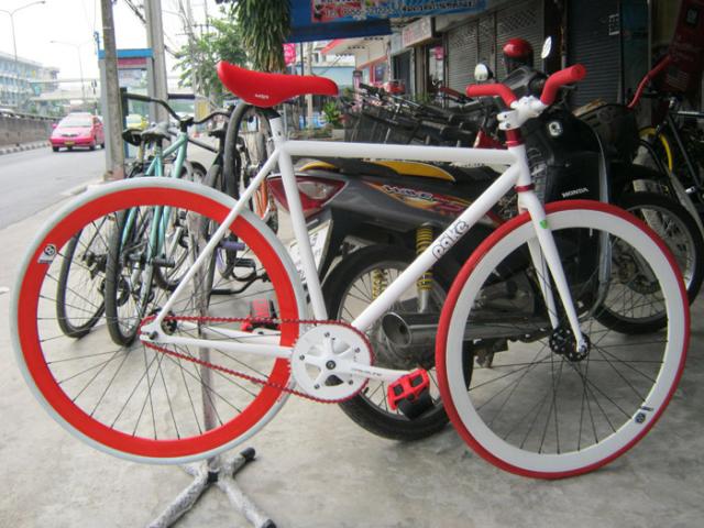 Name:  pake_03.jpg
Views: 3804
Size:  59.5 KB