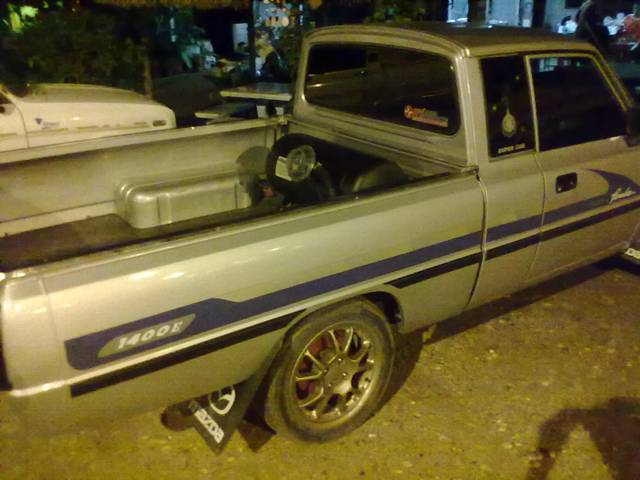 Name:  familia1.jpg
Views: 302
Size:  42.0 KB