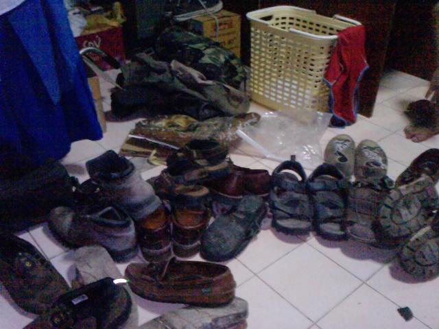 Name:  P2121_02-06-11.jpg
Views: 442
Size:  46.5 KB
