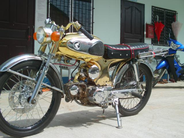 Name:  AMBA0037.jpg
Views: 5771
Size:  55.7 KB