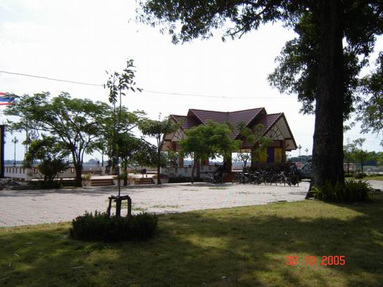 Name:  77668-207.jpg
Views: 186
Size:  57.2 KB