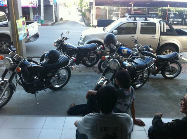 Name:  269539_241435679215061_100000458930683_860446_6845649_n.jpg
Views: 234
Size:  52.9 KB