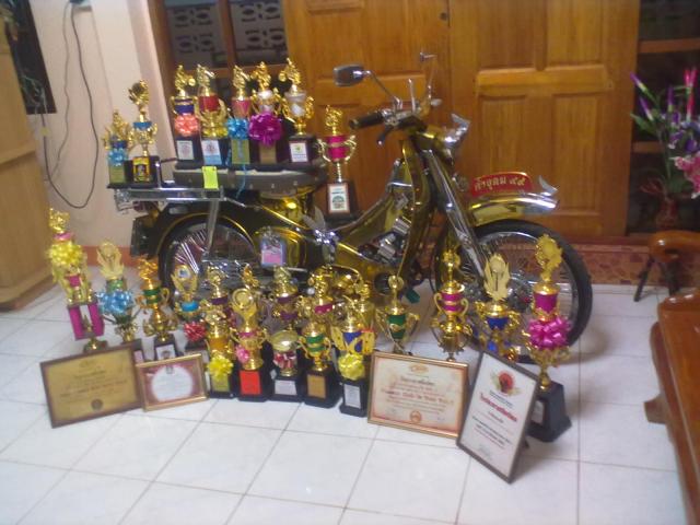 Name:  08052011102.jpg
Views: 83
Size:  48.1 KB