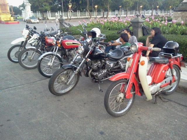 Name:  252124_202440183146238_100001407735287_585585_943505_n.jpg
Views: 107
Size:  59.4 KB