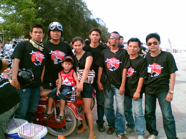 Name:  15รวมแก๊ง.jpg
Views: 2597
Size:  67.7 KB