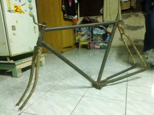 Name:  150820118713.jpg
Views: 285
Size:  40.7 KB