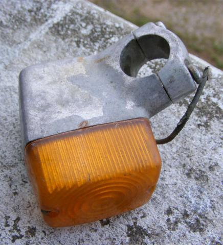 Name:  signallight500.jpg
Views: 314
Size:  38.4 KB
