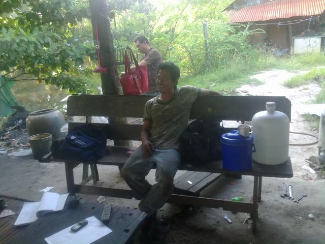 Name:  22082011135.jpg
Views: 423
Size:  48.8 KB