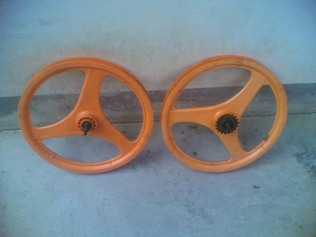 Name:  24082011(005).jpg
Views: 284
Size:  26.0 KB