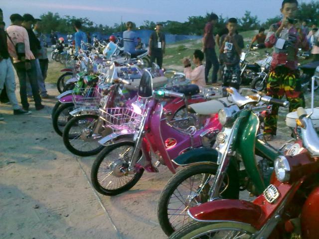 Name:  22052010316.jpg
Views: 354
Size:  59.6 KB