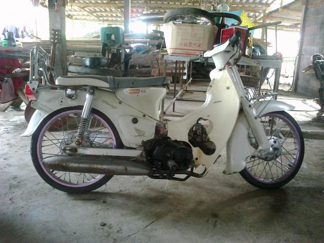 Name:  PRAEW350.jpg
Views: 442
Size:  57.9 KB
