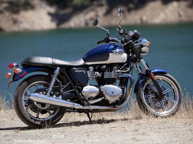 Name:  Triumph-Bonneville-SE-6.jpg
Views: 1504
Size:  63.6 KB