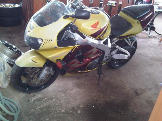 Name:  IMG03333-20110915-1622.jpg
Views: 977
Size:  49.2 KB