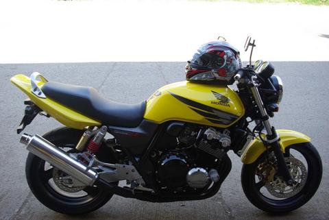 Name:  cb400sf-spec-iii-b.JPG
Views: 1636
Size:  69.3 KB