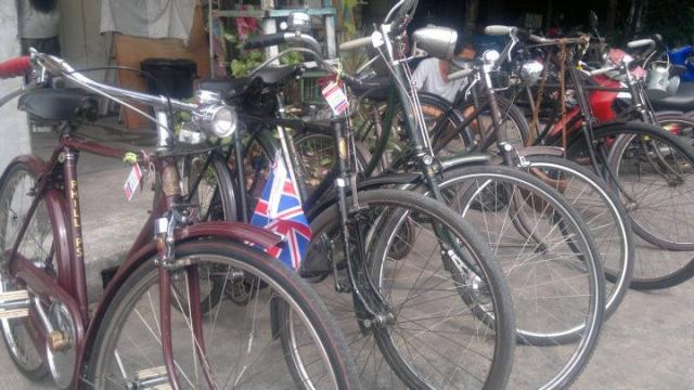 Name:  298451_256848311026188_100001030638483_790124_80075039_n.jpg
Views: 174
Size:  47.9 KB