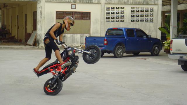 Name:  DSC01755.jpg
Views: 565
Size:  32.3 KB