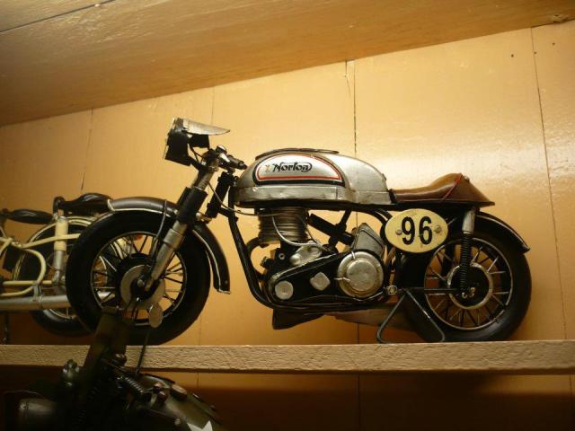 Name:  294319_232924260097648_100001402274867_661896_2045562002_n.jpg
Views: 409
Size:  42.1 KB