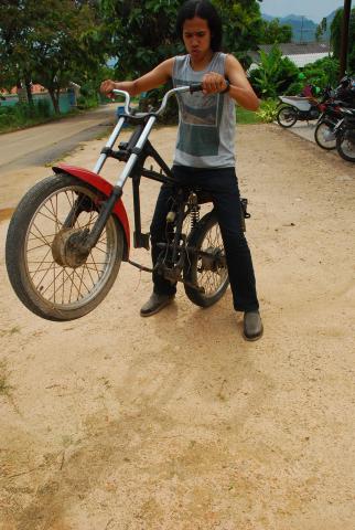 Name:  DSC_4927.jpg
Views: 793
Size:  34.2 KB