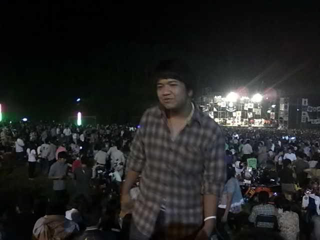 Name:  22102011921.jpg
Views: 431
Size:  27.2 KB