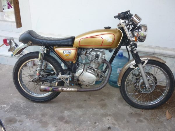 Name:  307365_258567724187522_100001028886844_783491_1696565098_n.jpg
Views: 310
Size:  51.1 KB