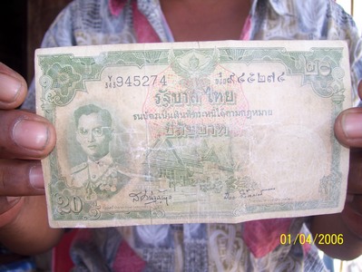 Name:  ầ20.jpg
Views: 13784
Size:  95.4 KB