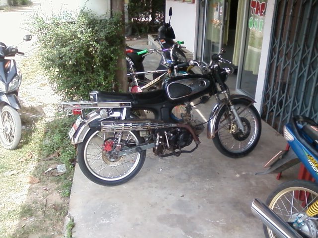 Name:  s90.jpg
Views: 963
Size:  85.5 KB