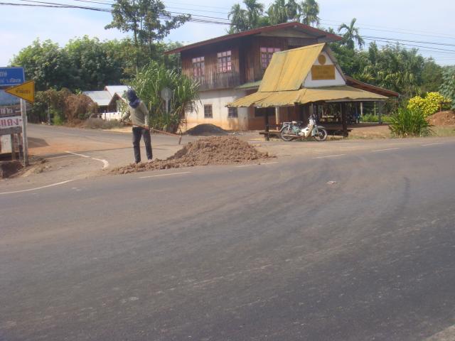 Name:  DSC00052.jpg
Views: 140
Size:  43.7 KB