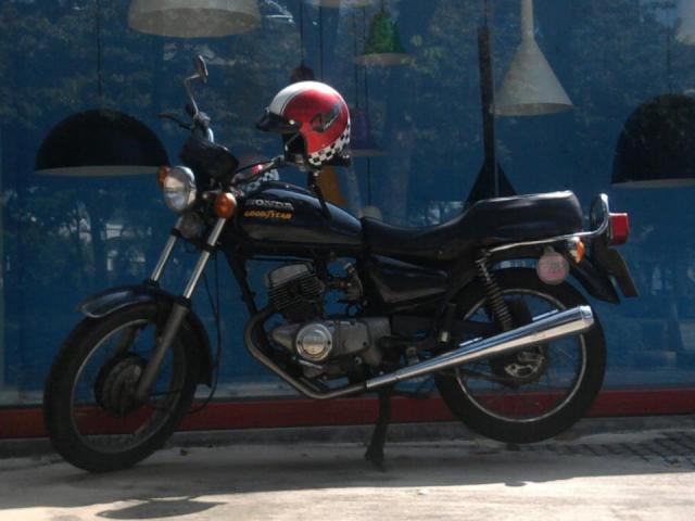 Name:  316443_2338375451307_1007492827_32229436_1188641608_n.jpg
Views: 163
Size:  35.1 KB