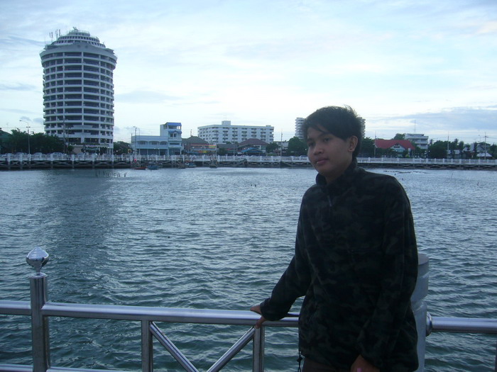 Name:  P1050793.jpg
Views: 88
Size:  117.7 KB