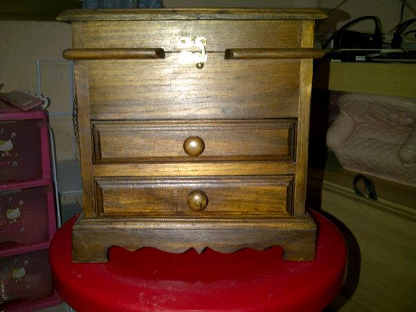 Name:  380024_236401929763026_100001796624754_556674_324923768_n.jpg
Views: 547
Size:  41.0 KB